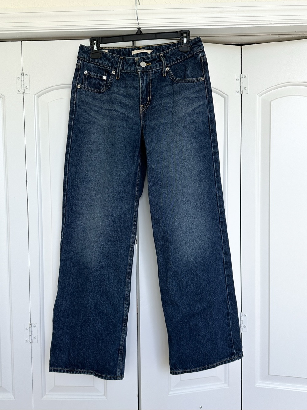 Levi's Low Loose Jeans 26x30 Womens Dark Wash